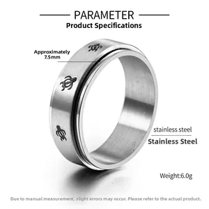 Detail of 7.5mm stainless steel spinner ring featuring etched turtle pattern and 6g weight