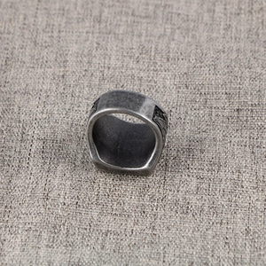 Bague tête de mort faucheuse rétro pour hommes avec relief de faux et style hip hop