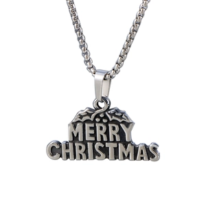 Collier de Noël vintage en acier inoxydable avec pendentif Merry Christmas et houx sculpté