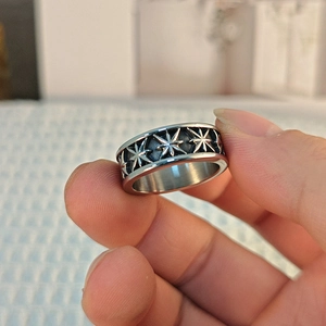 Vintage Titanium Steel Octagram Star Ring For Men Retro Punk Style Distressed Relief Band Fashion Streetwear Jewelry Accessory