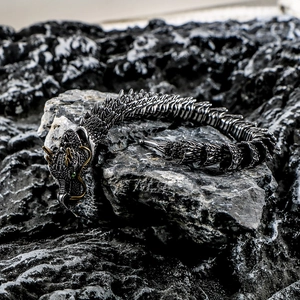 Retro Punk Stainless Steel Dragon Bracelet For Men Vintage Dark Style Dragon Scale Personalized Jewelry Hand Bangle Accessory