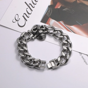 Punk Gothic Stainless Steel Skull Bracelet For Men Retro Cuban Link Chain Biker Jewelry Hand Accessory Silver Color
