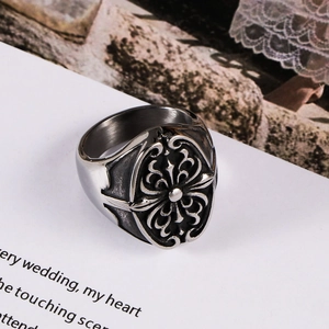 Retro cross pattern men's titanium steel signet ring with gothic engraved silver finish