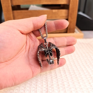 Gothic silver skull wings pendant necklace in stainless steel with punk link chain