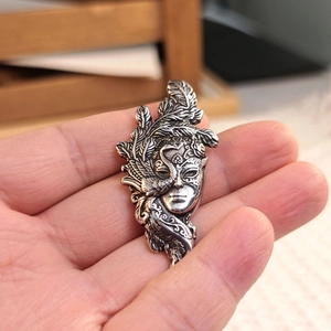 Vintage Stainless Steel Mask Pendant Necklace Antiqued Feather Relief Jewelry For Men Retro Ethnic Style Necklaces