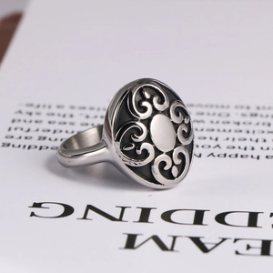 Vintage Punk drehbarer Edelstahlring mit aufwendiger Blumen gravur für Herren