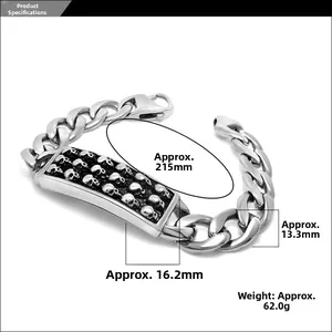 Schema dettagliato con dimensioni e peso di un bracciale punk da uomo con teschi in acciaio