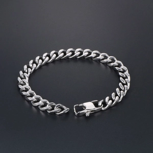 Pulsera de cadena plana de acero de titanio plateado para hombre con cierre de langosta