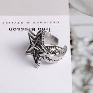 Retro titanium steel open star ring with embossed geometric patterns for men and women
