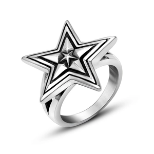 Retro oversized star ring for men in polished stainless steel with layered 3D design
