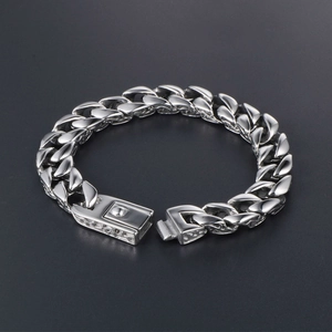 Polished silver titanium steel curb link bracelet with vintage engraved box clasp for men