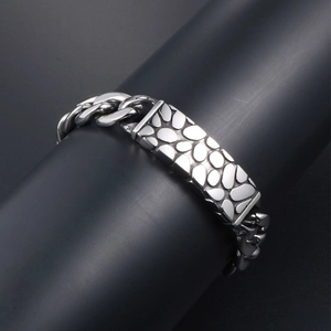 Polished titanium steel pebble texture Cuban chain bracelet for men and women