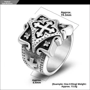 Macro view of men's vintage steel cross ring showing weight 15g and width 19.3mm