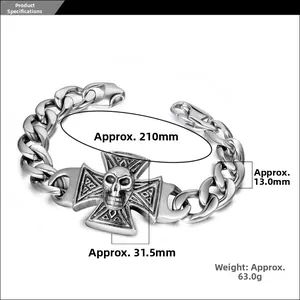 Detail view of punk skull bracelet with dimensions 210mm length and 13mm chain width