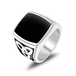Bague rétro pour homme en acier argenté avec incrustation noire et nœud celtique