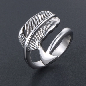 Adjustable silver titanium steel feather ring with detailed engraved texture for men and women