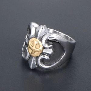 Punk vintage stainless steel ring featuring a golden eagle relief with ornate carvings