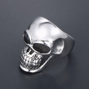 Gothic punk skull ring for men in polished stainless steel with vintage details