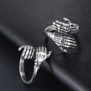Vintage punk style double skull hand rings in polished stainless steel for men