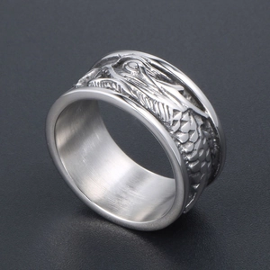 Bague dragon large vintage en acier inoxydable avec texture détaillée pour homme