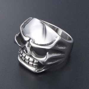 Gothic skull ring for men in stainless steel with vintage punk style polished finish