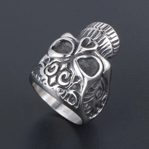 Vintage punk skull ring in embossed stainless steel with gothic floral patterns