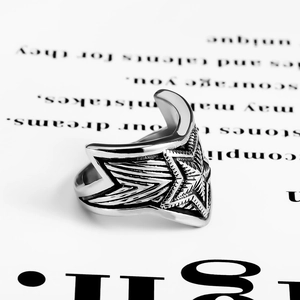 Vintage oxidized titanium steel wide star ring for men and women in punk style