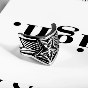 Vintage titanium steel wide band star ring for men and women with embossed detailing