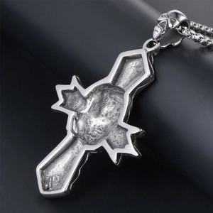 Herren Gothic Punk Totenkopf Kreuz Anhänger Halskette in Silber mit Metallkette