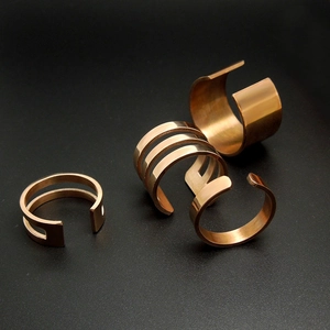 Set of four minimalist 18k rose gold plated titanium steel open rings for women