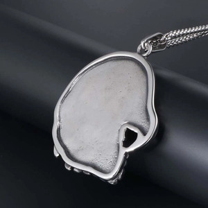 Men's punk eagle head titanium steel pendant with hammered texture back and square pearl chain