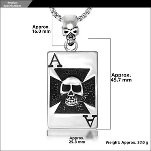 Détail du pendentif tête de mort as de pique avec dimensions précises en millimètres
