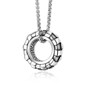Collier Pendentif Pneu en Acier Inoxydable Vintage pour Hommes Bijoux Punk en Acier Titane de Style Industriel Cadeau