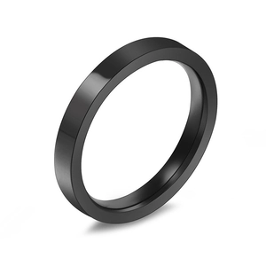 Bague minimaliste en acier inoxydable noir avec finition satinée mate pour homme et femme