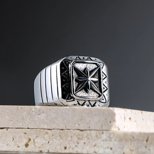 Men Retro Punk Octagram Star Signet Ring Titanium Steel Polished Compass Pattern Biker Rock Jewelry US Size 7-12