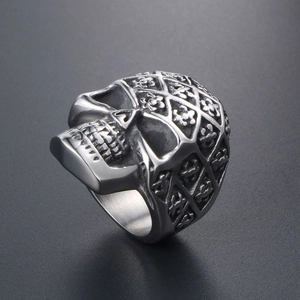 Men's punk skull ring in stainless steel with floral lattice pattern on top