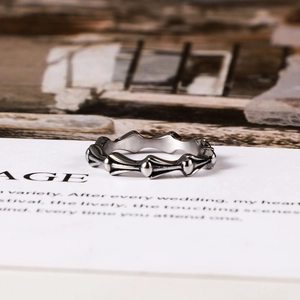 Vintage Gothic Skeleton Titanium Steel Ring For Men Women Punk Geometric Bone Finger Ring Retro Distressed Hip Hop Jewelry