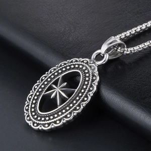 Vintage octagonal star pendant necklace in stainless steel with a chunky box chain