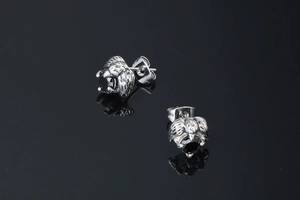 Detailed view of punk dragon claw earrings featuring vintage silver finish and black zircon