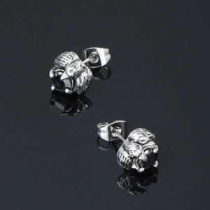 Gothic dragon claw stud earrings in vintage silver with black onyx stones for men and women