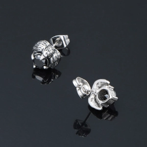 Gothic dragon claw stud earrings with black onyx gemstone and vintage silver finish