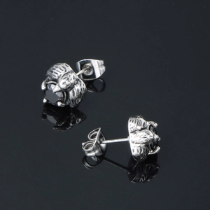 Dragon claw stud earrings with faceted black onyx stones in retro silver finish