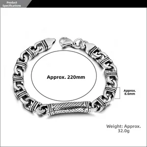 Detail view of punk stainless steel chain bracelet with dimensions 220mm length and 8.6mm width