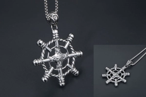 Detail of silver rudder pendant with nautical rope texture and stainless steel bead chain