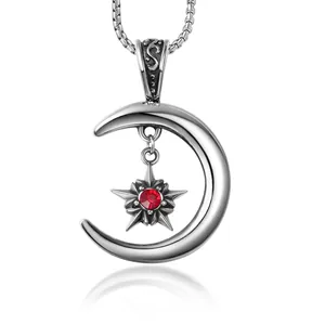 Pendentif lune et étoile rétro avec pierre rouge et chaîne en argent vieilli