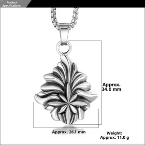 Détails du pendentif rétro en métal avec hauteur 34mm et largeur 26.1mm sur fond blanc