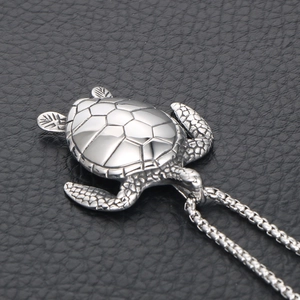 Polished titanium steel sea turtle pendant necklace with detailed shell on box chain