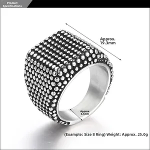 Détails de la bague punk avec rivets, diamètre de 19,3 mm et largeur de 6,5 mm