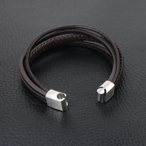 Mehrlagiges geflochtenes Lederarmband für Herren mit silbernem Metallelement