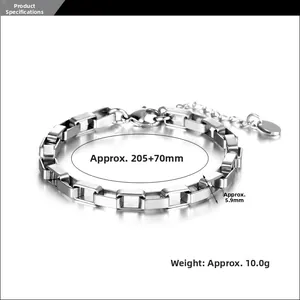 Detailed view of silver square chain link bracelet with size and weight parameters